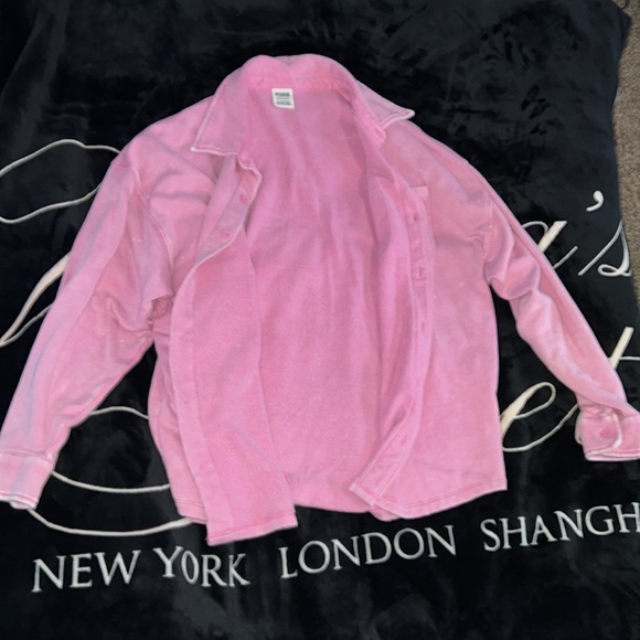 VS PINK Long sleeve button down fleece shirt 💕💖 - Picture 4 of 6